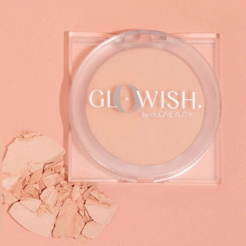 🆕 HUDA BEAUTY Glowish Lightweight Blurring Pressed Powder 05 Medium 10gr BNIB